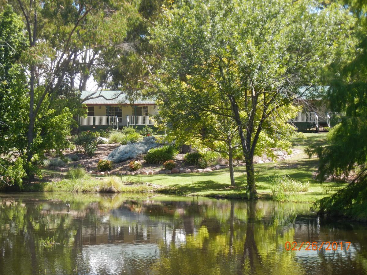 Granite Gardens Cottages & Lake Retreat Stanthorpe Exterior photo